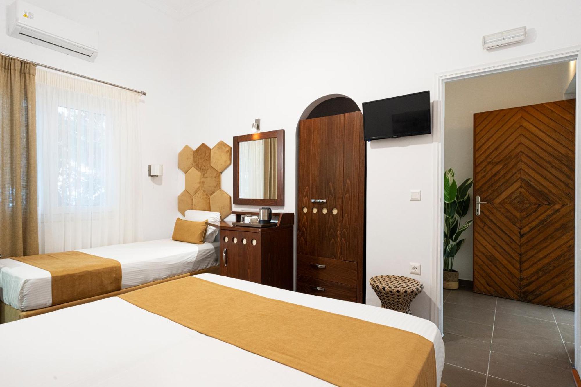 Semiramis Guesthouse Adámas Eksteriør bilde