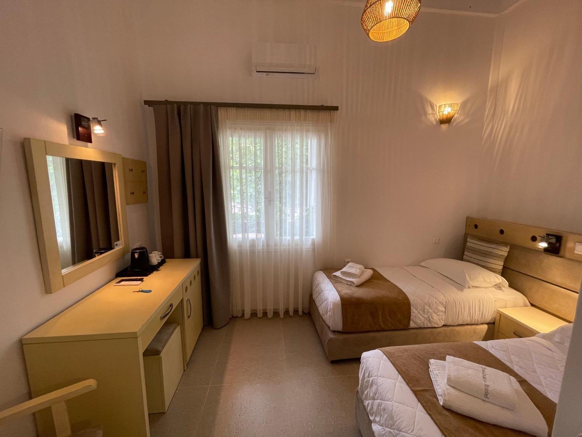 Semiramis Guesthouse Adámas Eksteriør bilde